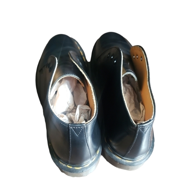 Vintage Dr. Martens Original P21 C1637 Black Smooth Leather Shoes - Picture 6 of 13